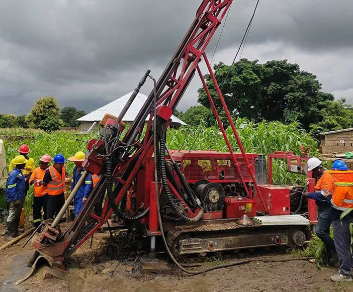 加纳共和国施工