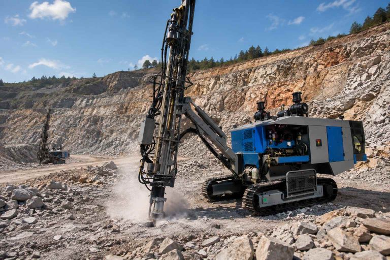 How to Select a DTH Drilling Rig for Quarry Blasting Projects